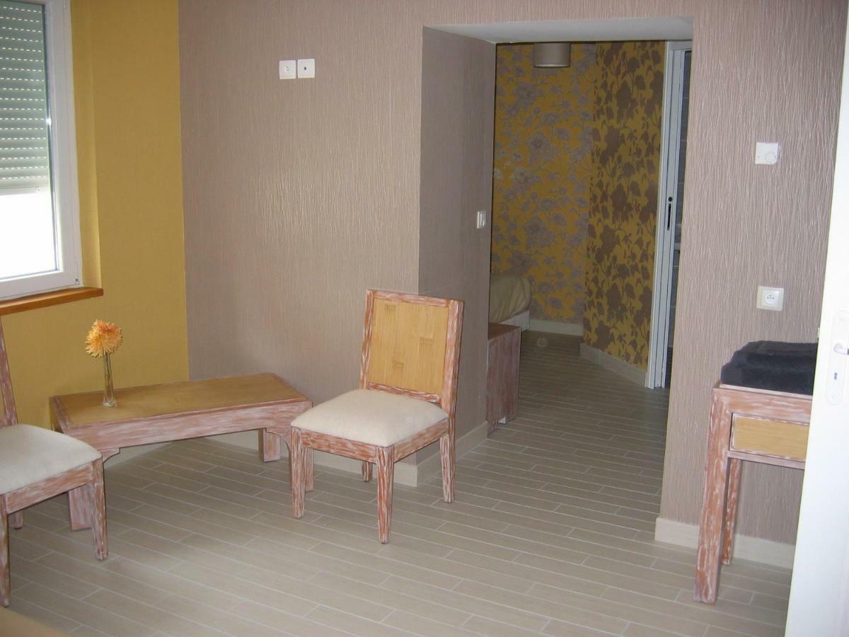 Champagne Et Chambres D'Hotes Pierre Trichet Trois-Puits 外观 照片
